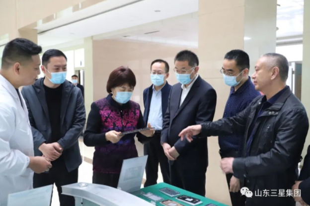 省宏觀經(jīng)濟研究院黨委書記、院長張中英一行來山東三星集團調(diào)研