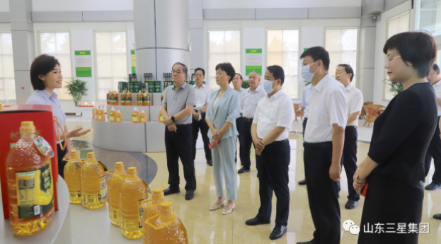 山東省糧食和物資儲備局黨組書記、局長王偉華來山東三星集團(tuán)調(diào)研