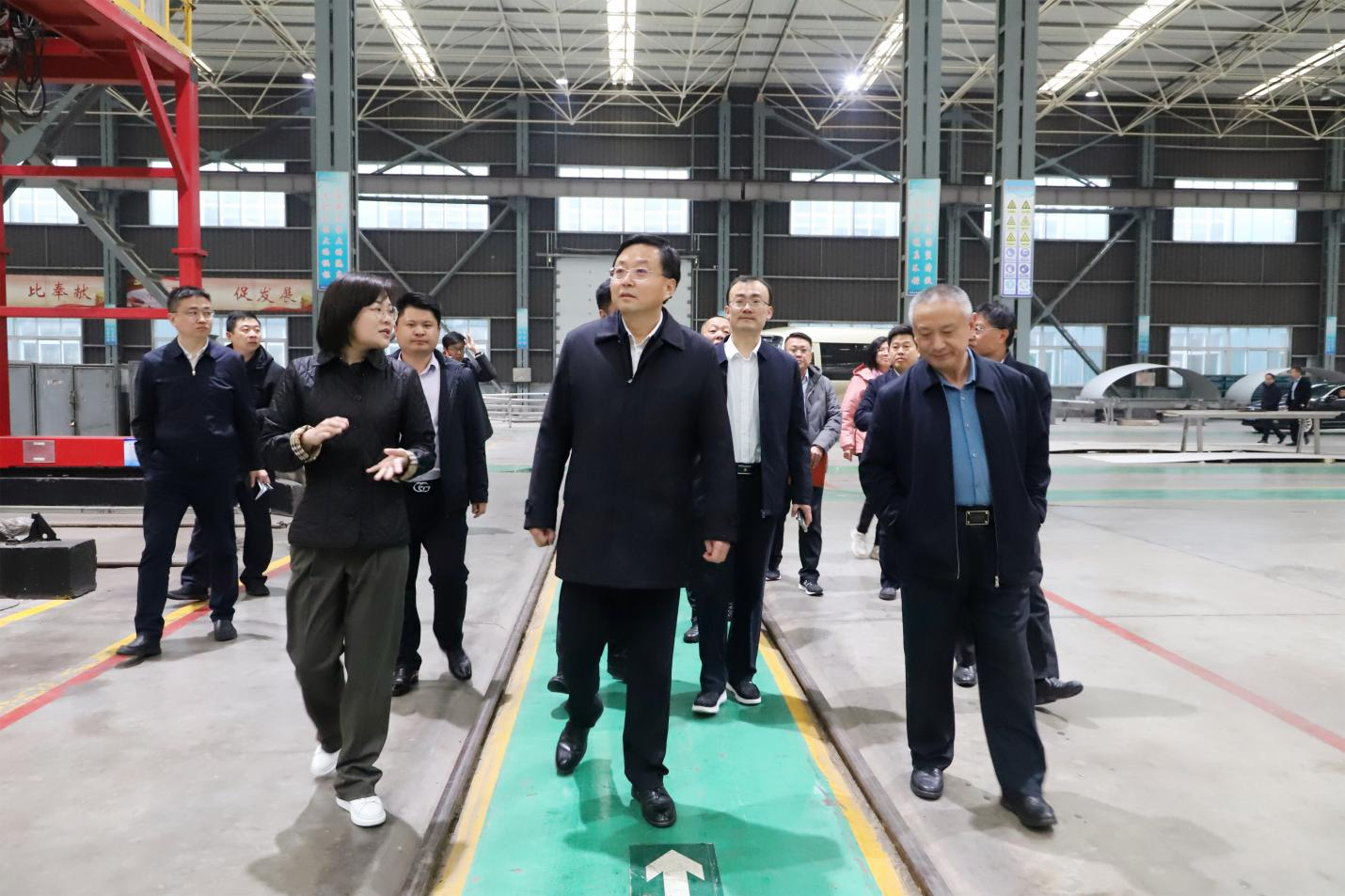 鄒平市委副書記、市長張謙來山東三星集團調(diào)研