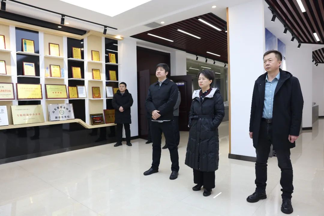 鄒平市委常委、副市長陳靜來山東三星集團調(diào)研