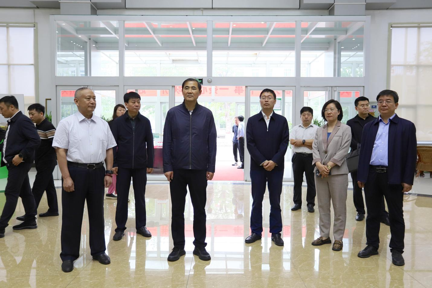 佳木斯市政府副市長、佳木斯國家農(nóng)高區(qū)黨工委書記王繼武一行來山東三星集團(tuán)調(diào)研