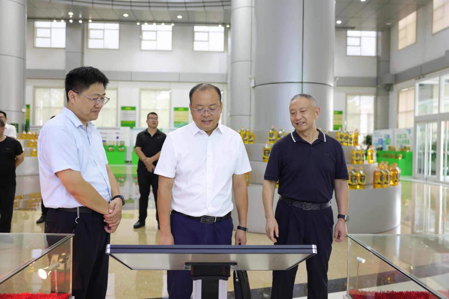 鄒平市委常委、副市長提名人選王強(qiáng)帶隊來山東三星集團(tuán)調(diào)研