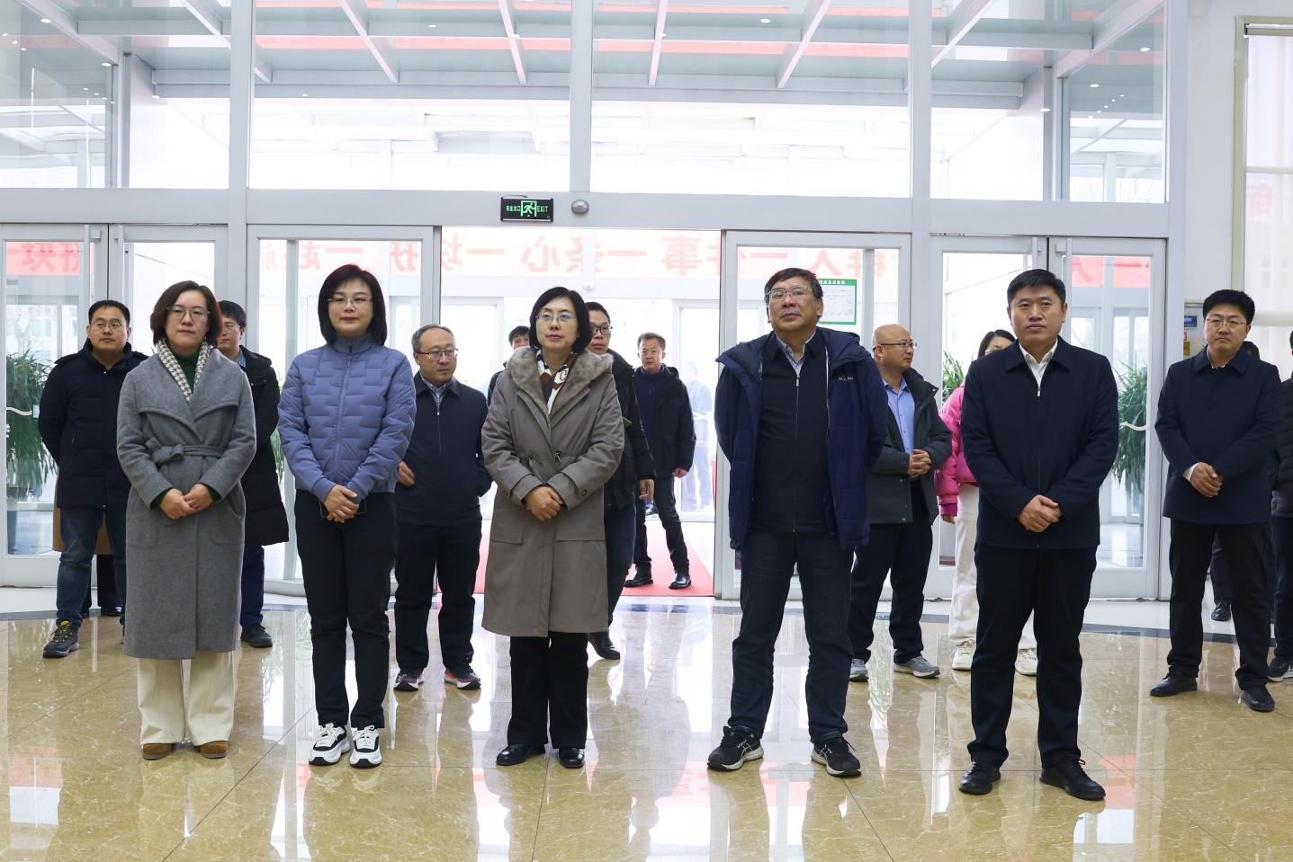 中國社會科學(xué)院農(nóng)村發(fā)展研究所黨委書記、副所長杜志雄一行來山東三星集團調(diào)研