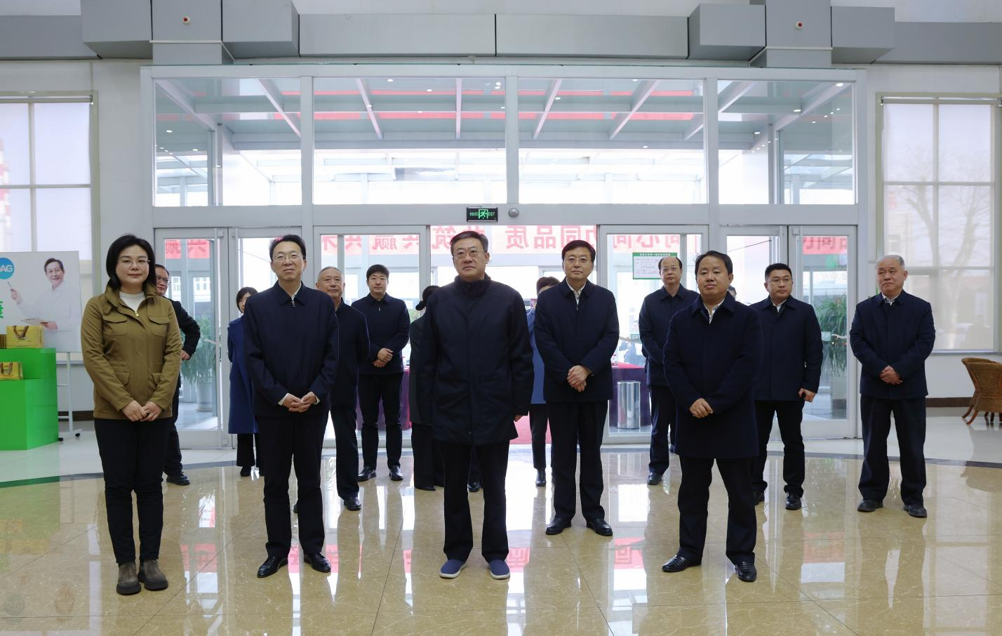 山東省委統(tǒng)戰(zhàn)部副部長、省工商聯(lián)黨組書記、常務副主席張鯤來山東三星集團調研